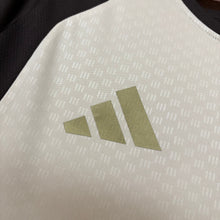 Carregar imagem no visualizador da galeria, Camisa CRF Treino 26/27 - Bege