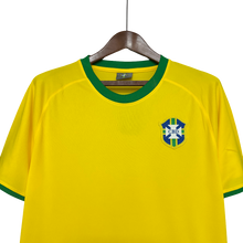 Carregar imagem no visualizador da galeria, Camisa Brasil Home 1970 Retrô - Amarela