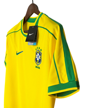 Carregar imagem no visualizador da galeria, Camisa Brasil Home 1998 Retrô - Amarela