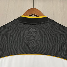 Carregar imagem no visualizador da galeria, Camisa Atlético Mineiro Manto da Massa 2024 - Preta e Branca