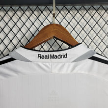 Carregar imagem no visualizador da galeria, Camisa Real Madrid Home 06/07 Retrô - Branca