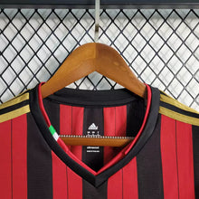 Carregar imagem no visualizador da galeria, Camisa Milan Home 13/14 Retrô Manga Longa - Vermelha e Preta