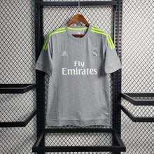 Carregar imagem no visualizador da galeria, Camisa Real Madrid Away 15/16 Retrô - Cinza