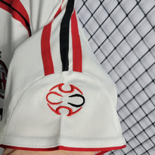 Carregar imagem no visualizador da galeria, Camisa Milan Away 06/07 Retrô - Branca