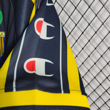 Carregar imagem no visualizador da galeria, Camisa Parma Away 99/00 Retrô - Azul e Amarela