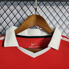 Carregar imagem no visualizador da galeria, Camisa Manchester United Home 10/11 Retrô - Vermelha