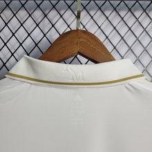 Carregar imagem no visualizador da galeria, Camisa Real Madrid Home 11/12 Retrô - Branca e Dourada