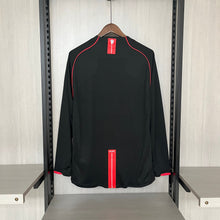 Carregar imagem no visualizador da galeria, Camisa Manchester United Third Manga Longa 07/08 Retrô - Preta