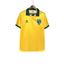 Carregar imagem no visualizador da galeria, Camisa Brasil Home 1988 Retrô - Amarela
