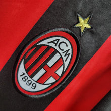 Carregar imagem no visualizador da galeria, Camisa Milan Home 06/07 Retrô - Vermelha e Preta