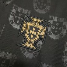 Carregar imagem no visualizador da galeria, Camisa Portugal Pantera Negra 2026 - Preta
