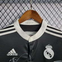 Carregar imagem no visualizador da galeria, Camisa Real Madrid Third 14/15 Retrô - Preta