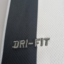 Carregar imagem no visualizador da galeria, Camisa Santos Away 12/13 NEYMAR JR/11 Retrô - Branca e Preta