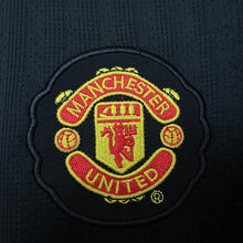 Carregar imagem no visualizador da galeria, Camisa Manchester United Third 07/08 Retrô - Preta