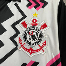 Carregar imagem no visualizador da galeria, Camisa Corinthians Goleiro Retrô 1998 - Preta