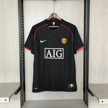 Carregar imagem no visualizador da galeria, Camisa Manchester United Third 07/08 Retrô - Preta