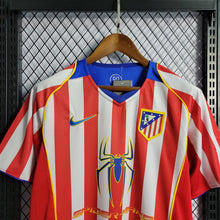 Carregar imagem no visualizador da galeria, Camisa Atlético de Madrid Spider 04/05 Retrô - Branca e Vermelha