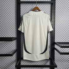 Carregar imagem no visualizador da galeria, Camisa Alemanha Home 2006 Retrô - Branca