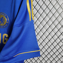 Carregar imagem no visualizador da galeria, Camisa Chelsea Home 12/13 Retrô - Azul e Dourada