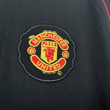 Carregar imagem no visualizador da galeria, Camisa Manchester United Third Manga Longa 07/08 Retrô - Preta