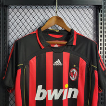 Carregar imagem no visualizador da galeria, Camisa Milan Home 06/07 Retrô - Vermelha e Preta