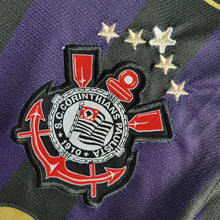 Carregar imagem no visualizador da galeria, Camisa Corinthians Away Retrô 09/10 - Preta e Roxa