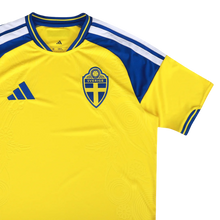 Carregar imagem no visualizador da galeria, Camisa Suécia Home 2026 - Amarelo