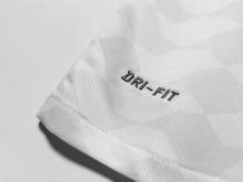 Carregar imagem no visualizador da galeria, Camisa Corinthians Home Retrô 2012 - Branca