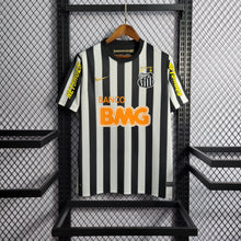 Carregar imagem no visualizador da galeria, Camisa Santos Away 12/13 Retrô - Preta e Branca