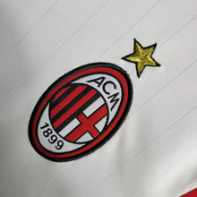 Carregar imagem no visualizador da galeria, Camisa Milan Away 06/07 Retrô Manga Longa - Branca