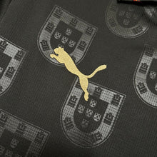 Carregar imagem no visualizador da galeria, Camisa Portugal Pantera Negra 2026 - Preta