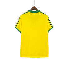 Carregar imagem no visualizador da galeria, Camisa Brasil Home 1977 Retrô - Amarela