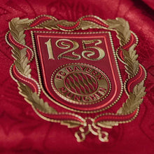 Carregar imagem no visualizador da galeria, Camisa Bayern de Munique 125 Anos - Vermelha