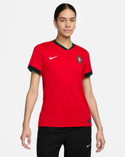 Carregar imagem no visualizador da galeria, Camisa Portugal Feminina Home 2024 - Vermelha