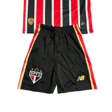 Carregar imagem no visualizador da galeria, Conjunto Infantil São Paulo II 25/26 - Vermelho e Preto