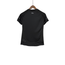 Carregar imagem no visualizador da galeria, Camisa Atlético Mineiro Feminina All Black 2025 - Preta