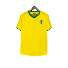 Carregar imagem no visualizador da galeria, Camisa Brasil Home 1970 Retrô - Amarela
