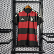 Carregar imagem no visualizador da galeria, Camisa Alemanha Away 2014 Retrô - Vermelha e Preta