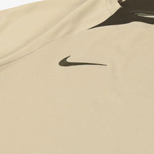 Carregar imagem no visualizador da galeria, Camisa Corinthians Feminina Treino 24/25 - Bege