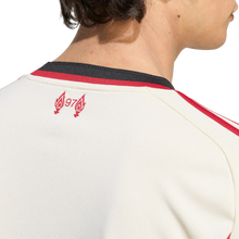 Carregar imagem no visualizador da galeria, Camisa Liverpool Away 25/26 Manga Longa - Creme
